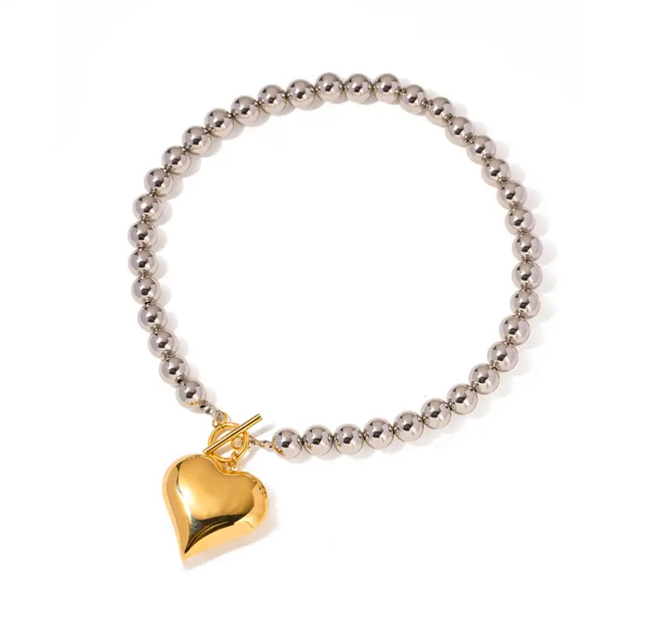HATHOR OVERSIZED HEART NECKLACE