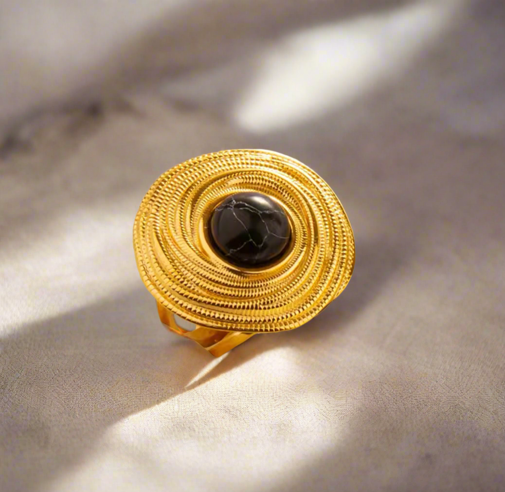 OBSIDIAN NOIR OPEN RING