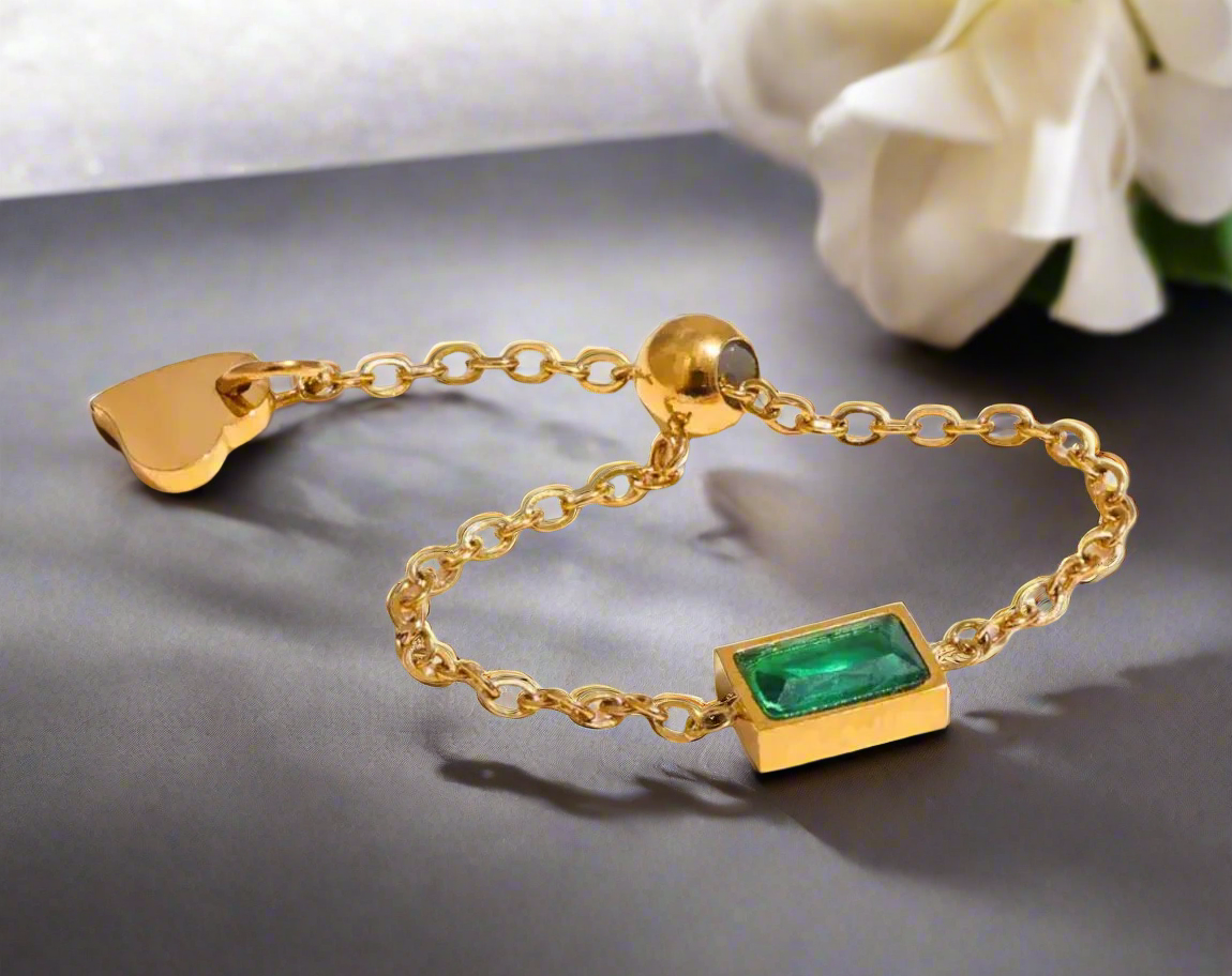 GREEN ADJUSTABLE RING