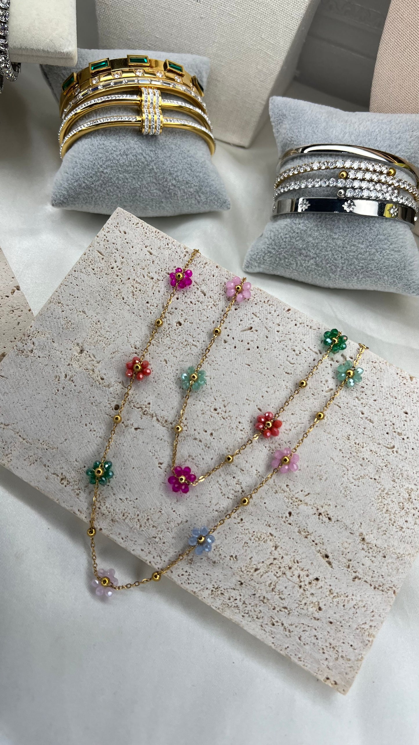 ALAYA’S FLORAL SET