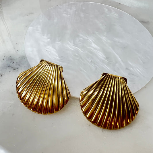 ATLANTIS SHELL EARRINGS