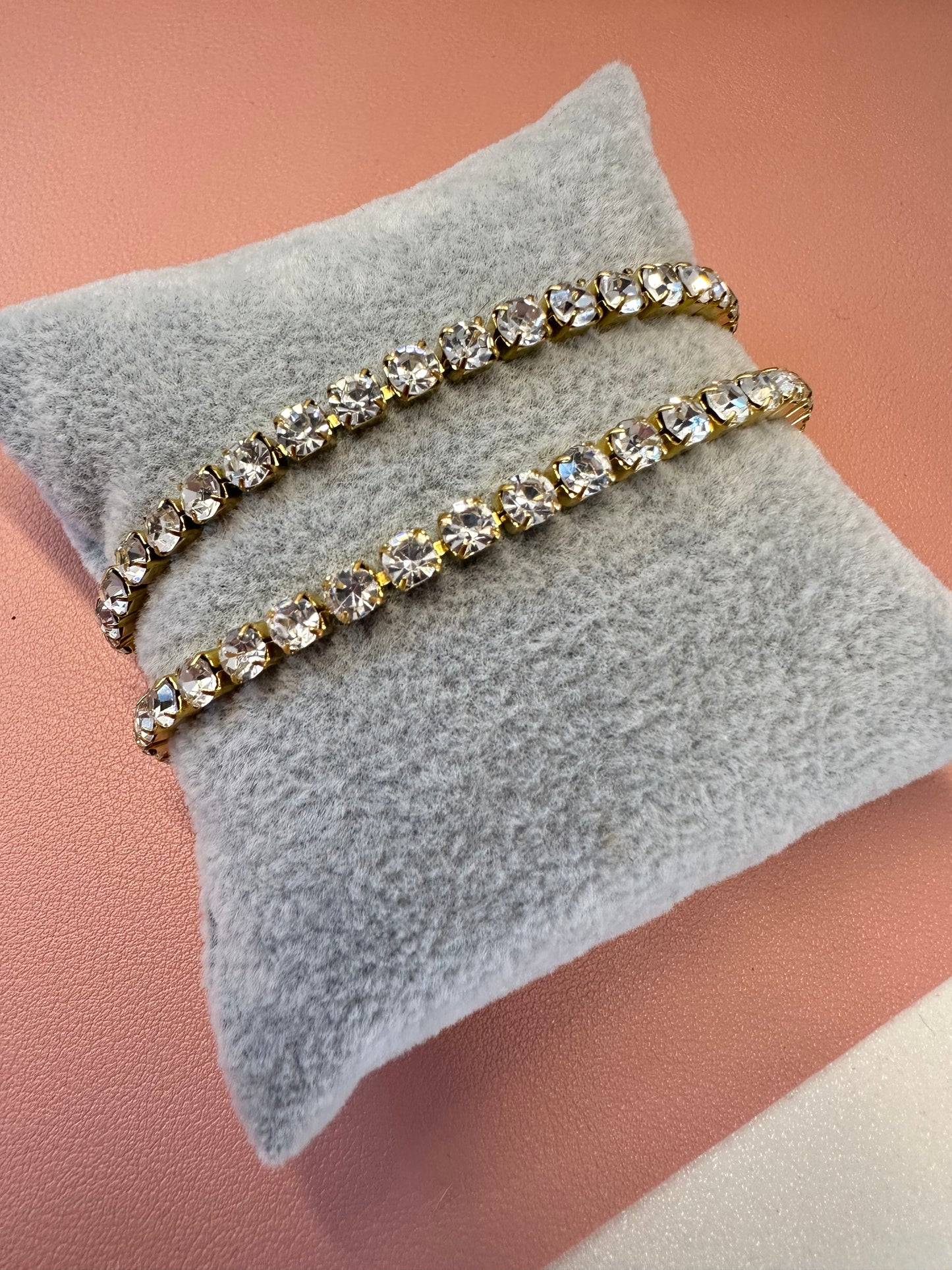 LUVIE RHINESTONES BRACELET