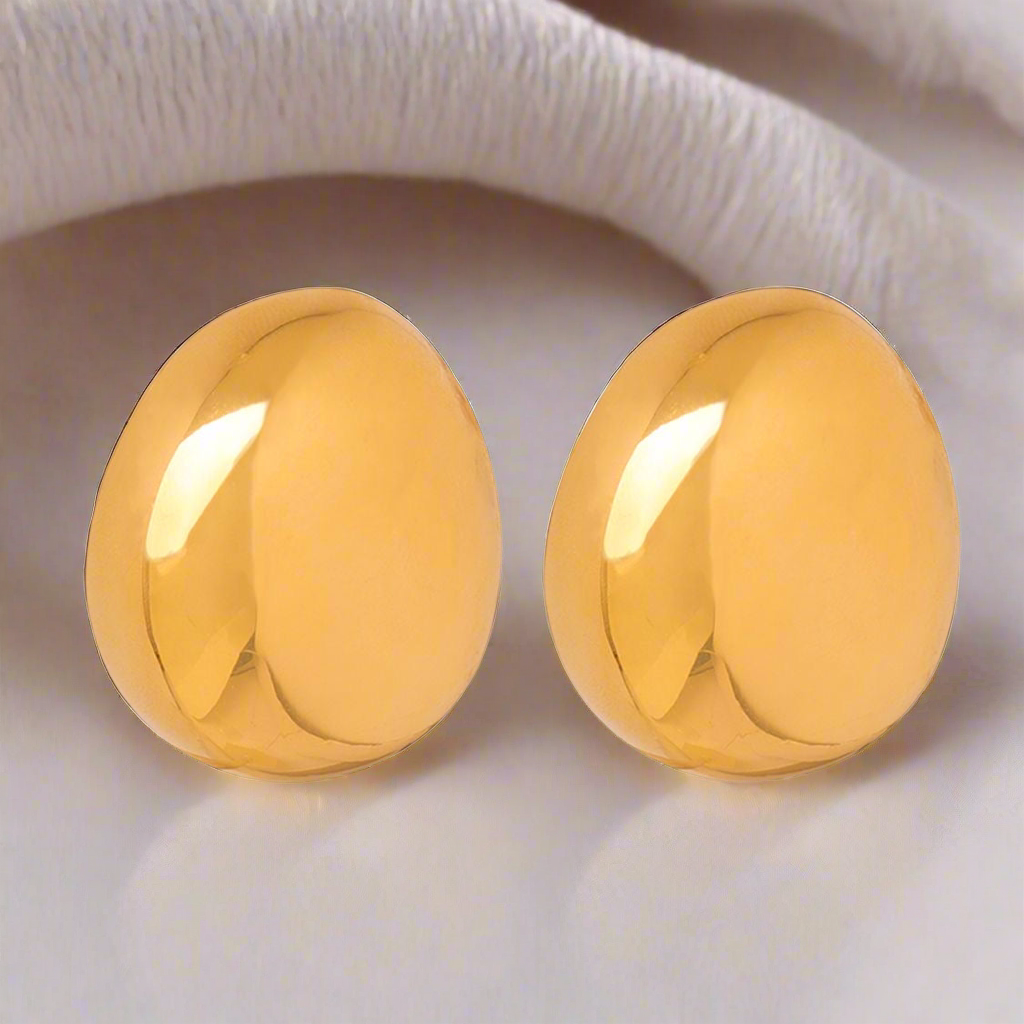 EVE OVERSIZED EAR STUDS 18K GOLD PLATED