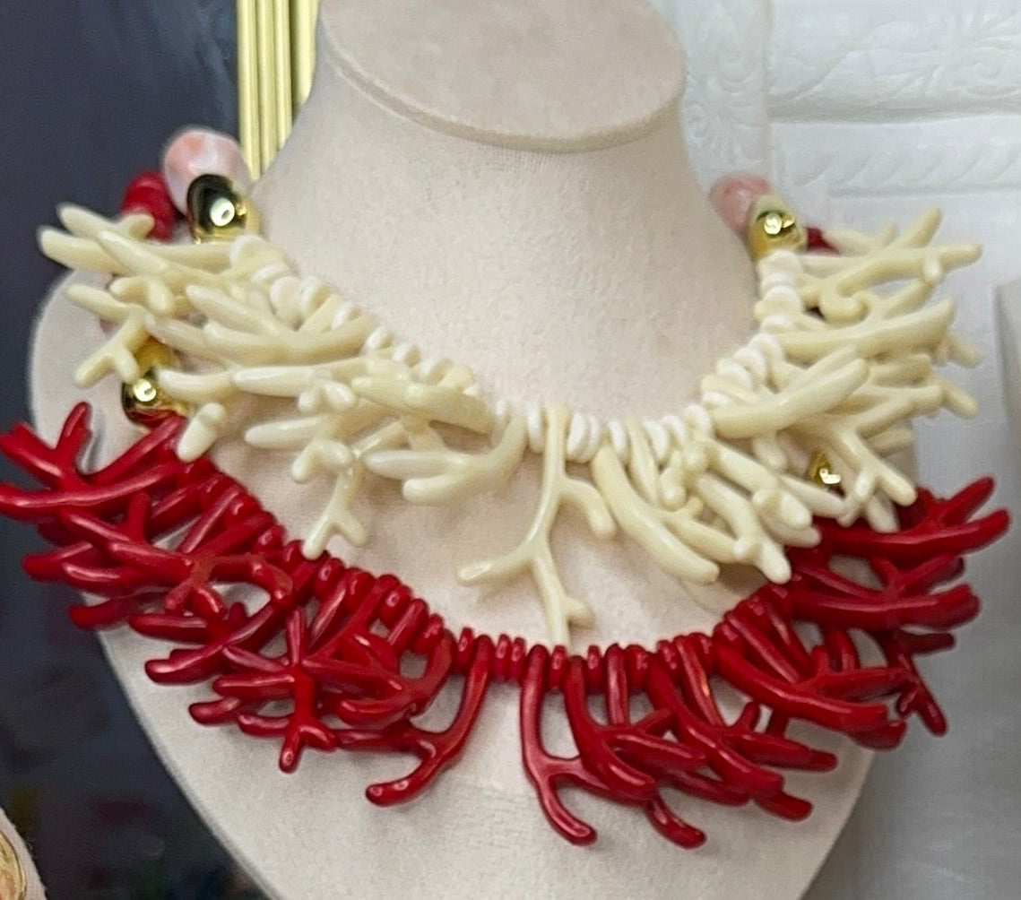 SOLANA NECKLACE