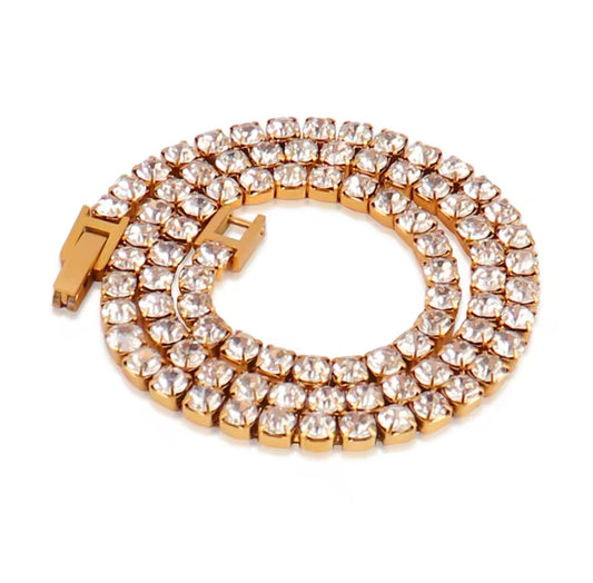 LUVIE RHINESTONES NECKLACE